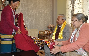 The Governor of Arunachal Pradesh Shri P.B. Acharya and the States First Lady Smt Kavita Acharya visit a house of an entrepreneur Smt Kunjo Wangmo and saw her handicraft and handloom products at Dirang on 7th April 2017.